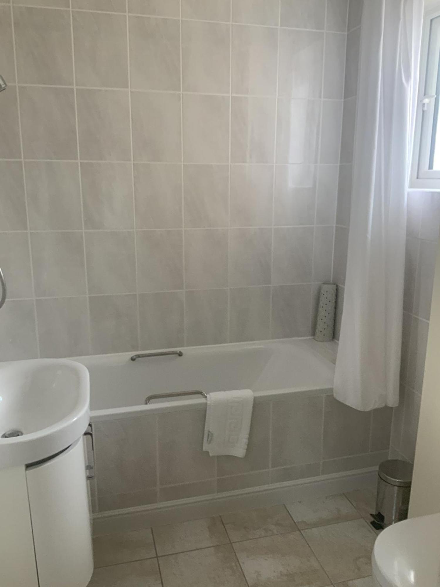 Marina Metro Hotel Saint Helier Pokój zdjęcie